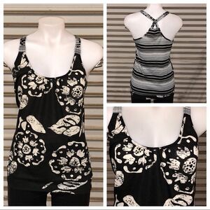 🛍️Full Tilt top flower design front striped back